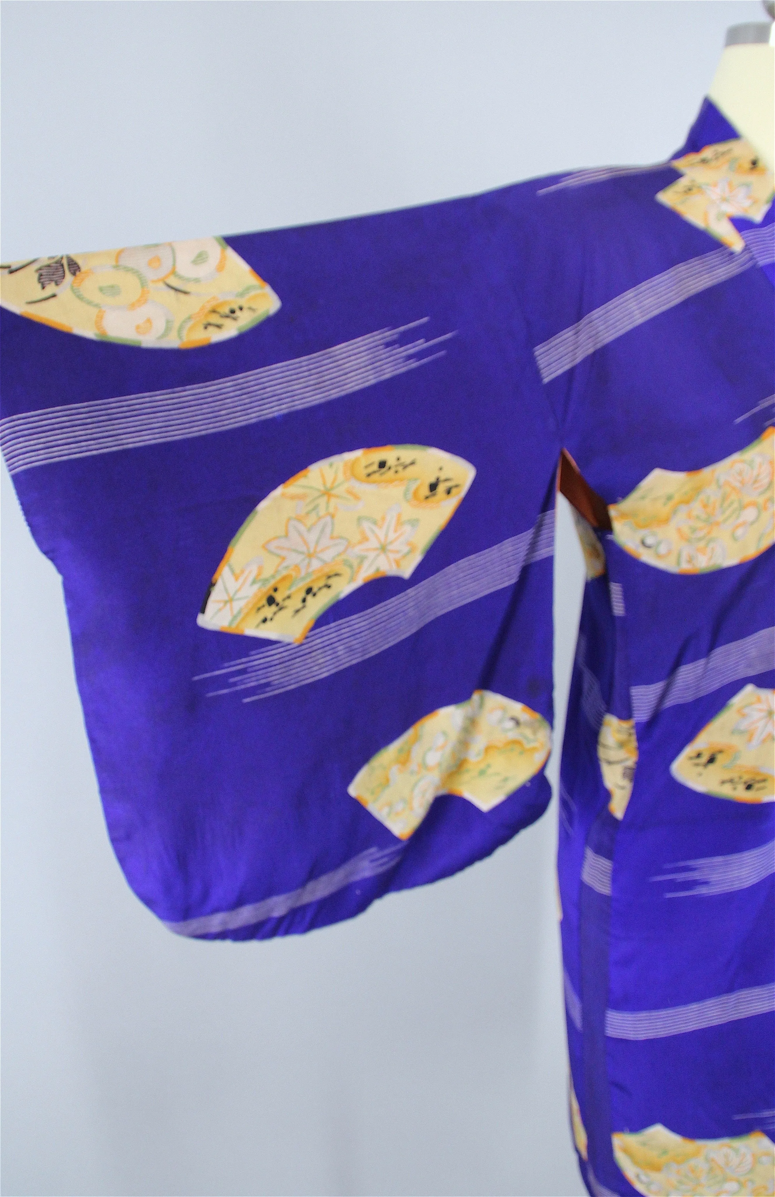 1940s Vintage Silk Haori Kimono Jacket Cardigan with Royal Blue Fans Print