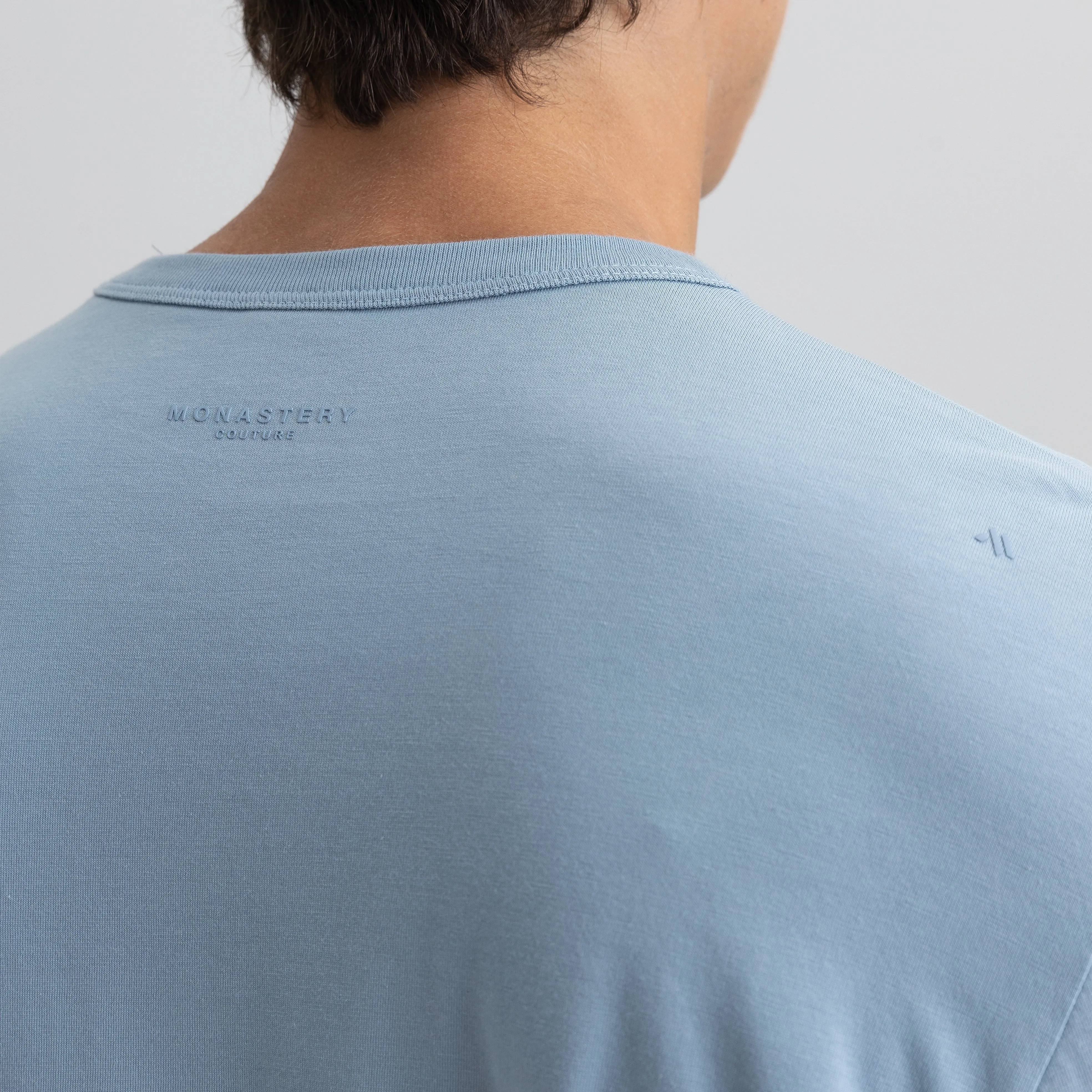 NOIRE LONG SLEEVE FADE DENIM
