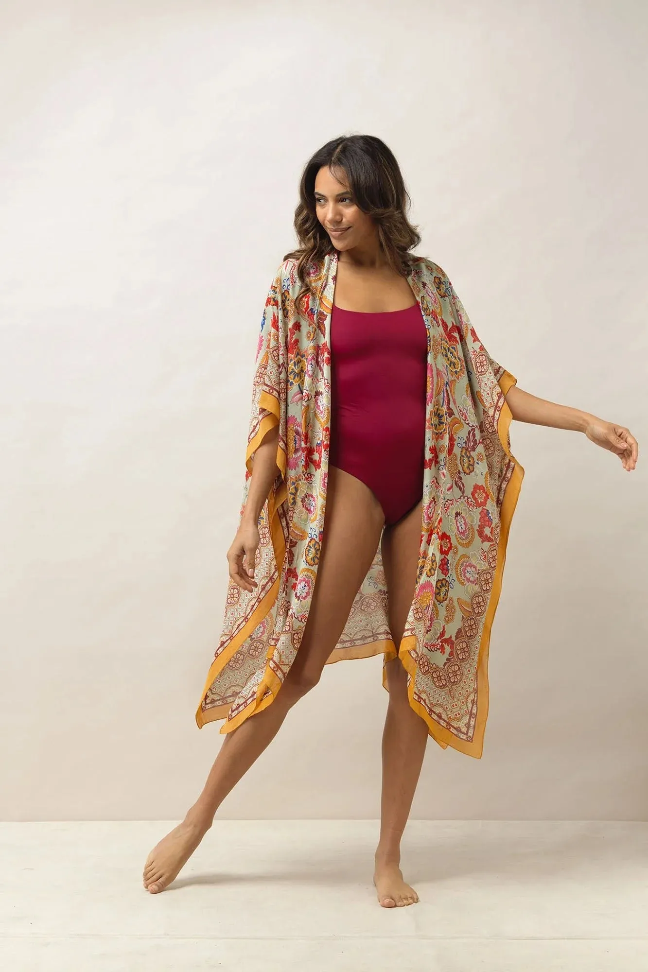 ONE HUNDRED STARS | Throwover Indian Flower Taupe