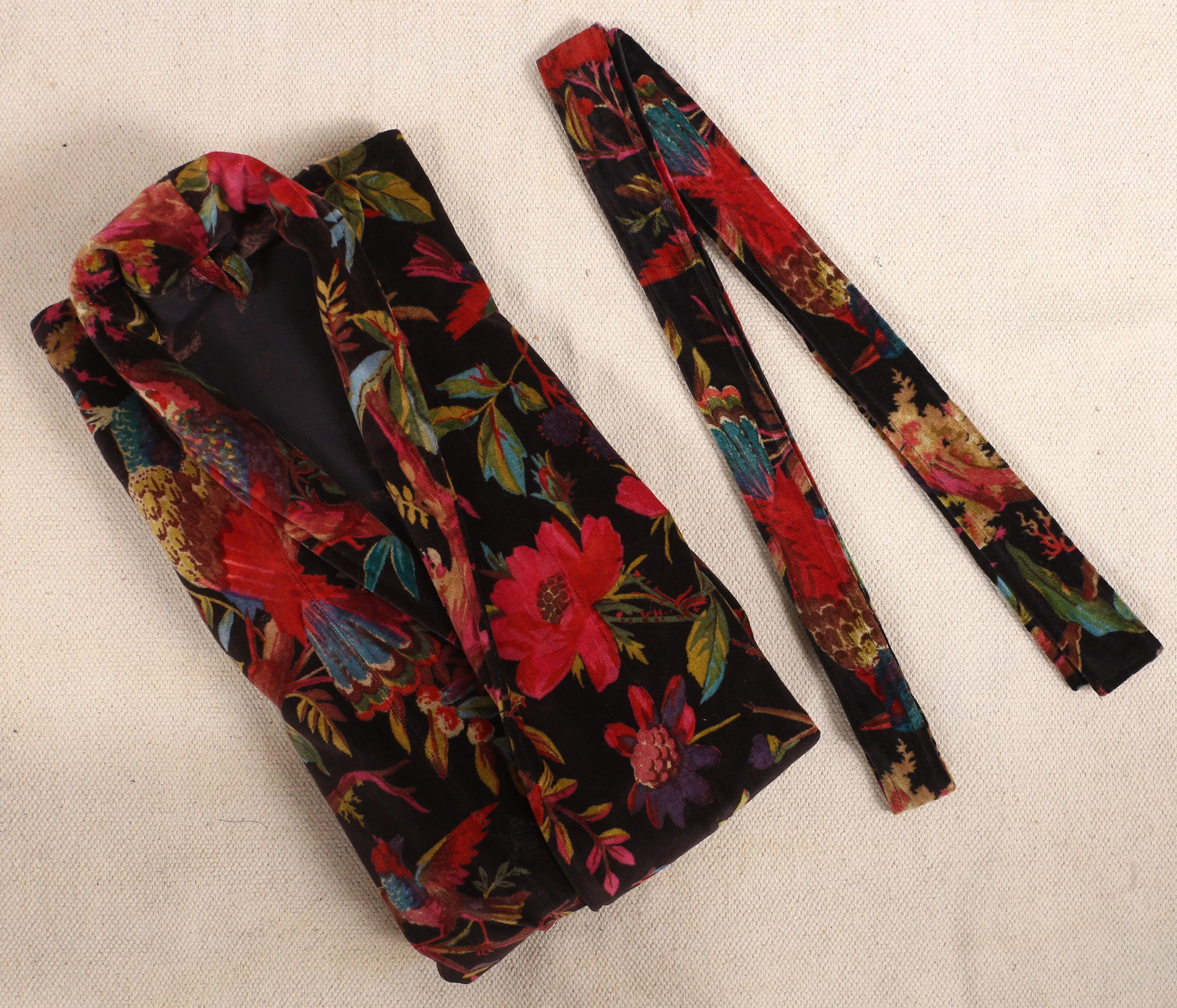 Short Velvet Kimono/ Jacket-Birds of Paradise Black