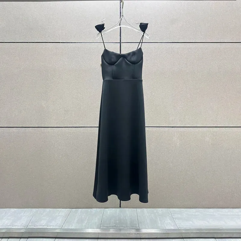 Three-dimensional flowers sleeveless halter dress